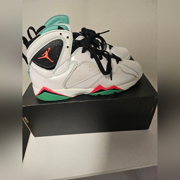 Shoes - Nike Air jordan 7 retro